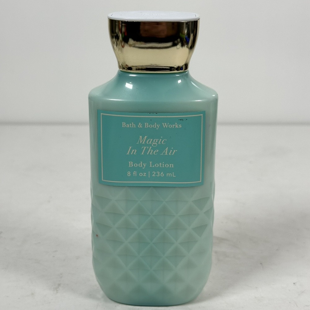 NEW 🩵 Bath & and Body Works 🩵 MAGIC IN THE AIR 🩵 8 oz‎ Lotion